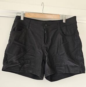 Prana Hiking Shorts Size 10 in Black